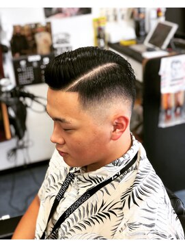 バーバーショップ エイチツー(BARBERSHOP H2) スキンフェード