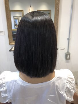 ヘアーサロン キー(Hair salon key) ストレートボブ