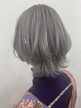 アンリ(Anli) 【Anli】ウルフカット×シルバー