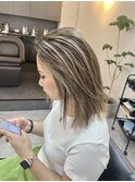 ハイライトカラーマチルダボブインナーグレージュ前髪