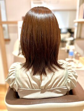 スピカ(Spica) ウルフスタイル（毛先は超ケアリタッチ、ベーシックスパ）