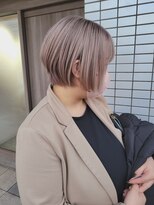 ラリス(Ralis)&nbsp;ショートボブ×ホワイトベージュ