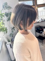 イェル(ELL.) 丸みショート☆落ち着いた雰囲気が大人かわいいオリーブブラウン