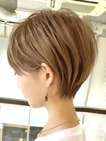 ラフ 立川(Laff)&nbsp;大人可愛い丸みショート耳掛けショートボブハイトーンカラー