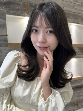 アイヴィ 表参道(IVY) 透明感カラー グレージュカラーくびれヘア【肥田亜沙美】