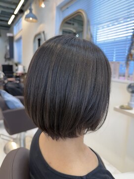 アオカマクラ(a-o Kamakura) つやっとキレイな王道ボブスタイル
