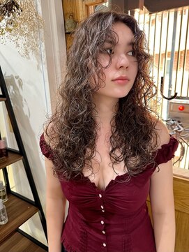 ジュール 新宿(Joule) エアリーミューズカール［新宿/新宿駅］