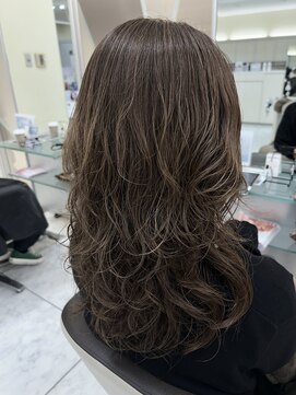 プールドゥマン 屯田(POUR DEMAIN) ロングパーマ