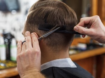理容サクライの写真/一人のスタイリストが最後まで担当！男性の髪と頭皮のお悩みに寄り添う、理容サクライで特別なひとときを！