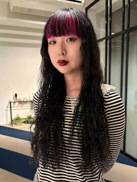 ラパンセノアール(LA PENSEE NOIR) くるくるパーマ