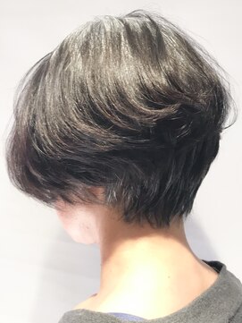 ビアンコ(BlANCO) 【BLANCO】癖を抑えるコンパクトショート(AKANE)