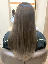 アルターリール(aL ter Rire) グラデーション/グレージュ/福原遼華