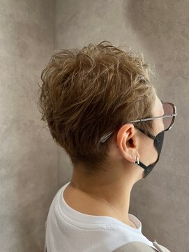 アヴァンセ(Avancer) 5分で決まるカッコいいショート/ケアブリーチ/カット/ショート