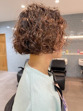 ナループロア ハチ(Nalu pu loa hachi) ボブパーマ/ハードパーマ/ドライパーマ