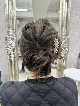 ハイバレーヘアーメゾン(HIGH VALLEY HAIRMAISON) ヘアセットふわふわシニョンお団子岡山南中央町