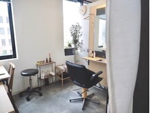 シルク 札幌店(SHILK)の雰囲気（ブリーチ/ハイダメージ毛OK［縮毛矯正］個室のプライベート空間）
