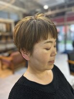 ヴェニヴィディヴィッチ(VENI VIDI VICI) 大人かわいいベリーショート