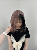 ピンクベージュ × ブラック