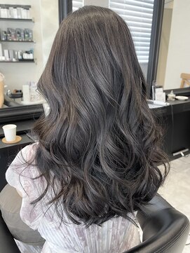 赤みレス上品グレージュウェーブ