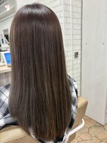 アンジュ ラヴィ(Ange Lavie) 大人ベージュ