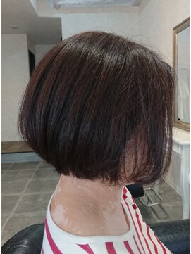 あるろう 前下がりボブ