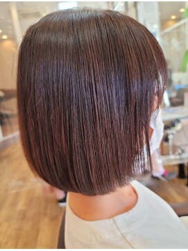 ヘアーズビースリー ポートサイド 艶XあごラインX切りっぱなしボブ　30代40代50代