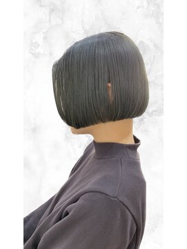 ティール 代々木上原(Teal) コンパクトボブ × 艶ディープグレーカラー