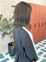 ノエ(noe) 切りっぱなしボブ×ダークグレージュ