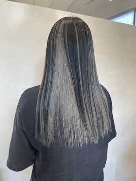 ポート 蕨(PORT) 個性的なアンブレラカラーが可愛い【高岩美季】