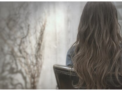 ブルーチ オーセンティック ヘアー(BLUECH Authentic Hair)の写真