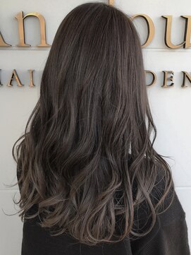 アンドゥ ヘア ファミリア(Andoux Hair familiar) ナチュラルグラデーション