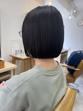 アンフレール 切りっぱなしボブ/Hikari
