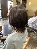 ワラティク(WARATI C)&nbsp;くびれ感のあるミディアム/白髪ぼかし