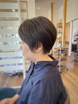 コモレビ(komorebi) 【山本智文】大人女性ショートカット