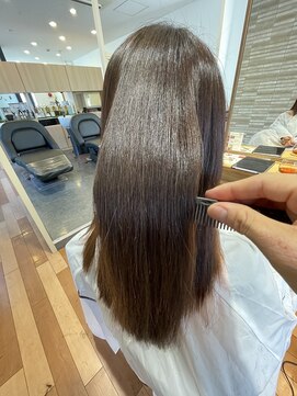 12月くせ毛おさらば！縮毛矯正で乾かすだけで完成。毎朝5分時短