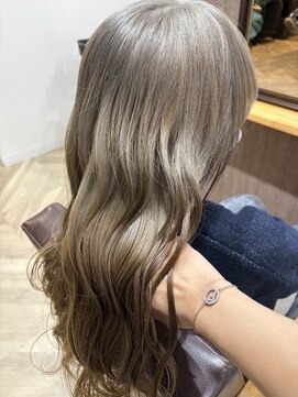 ルアナ(Luana) 透明感カラー