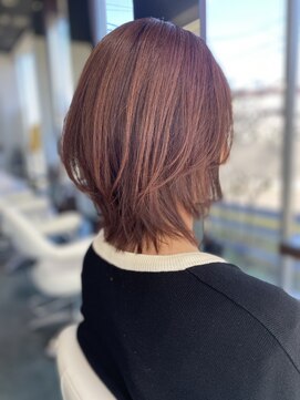美容室ビーブルー ミディアムレイヤー