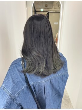 H . 【エイチ ドット】 オリーブグレージュカラー