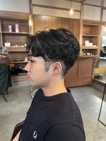 ノフ(knof) フェザーパーマセンターパートメンズパーマニュアンスパーマ