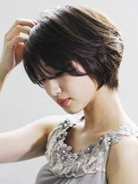アンダートゥリー(_TREE)&nbsp;大人ショートボブ「キャルム×抜け感」