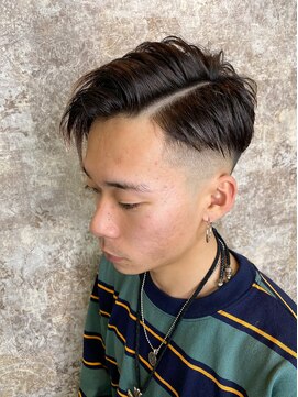 イエローコーン 金沢文庫店(YELLOW CORN) ジャスティン風フェード/かきあげツーブロックショートレイヤー