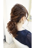 ウェーブローポニーテール ヘアセット