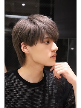 ネイビー(NAVY) ブリーチでつくるプラチナミルクティー×ナチュラルヘア