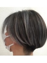 フラワー 六甲道(flower) 刈り上げ×グロッシーシルバー