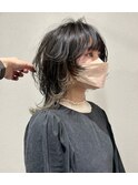 ミディアムウルフ インナーカラー レイヤーカット