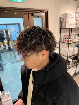 コワファーストナガサキシャンプーボーイ(COIFF1RST NAGASAKI SHAMPOO BOY) スペインカール　パーマ　メンズカット　長崎　美容室