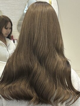 エス(Ess) 美髪/ワイドバング/ホワイトブロンド[髪質改善/ヘアセット/大宮]