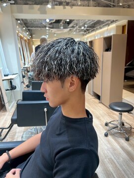 ルースト 原宿店(ROOST) ツイストスパイラル