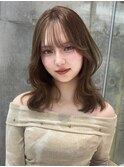 小顔に見せるミディアムヘア/韓国ヘア/ダブルカラー
