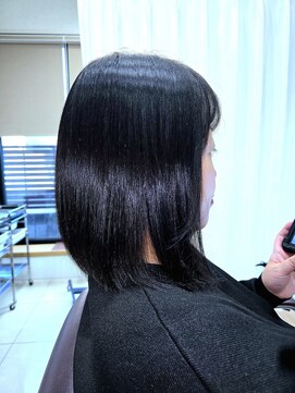 カット＋髪質改善モイストカラー★髪に水分を閉じ込め潤わせる薬